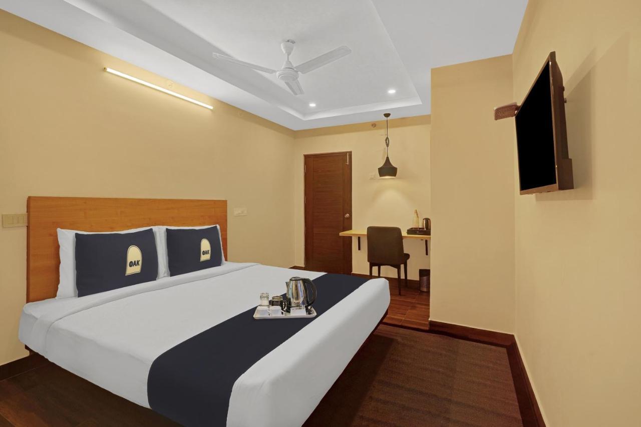 Capital O De Alphabet Kakinada Hotell Exteriör bild