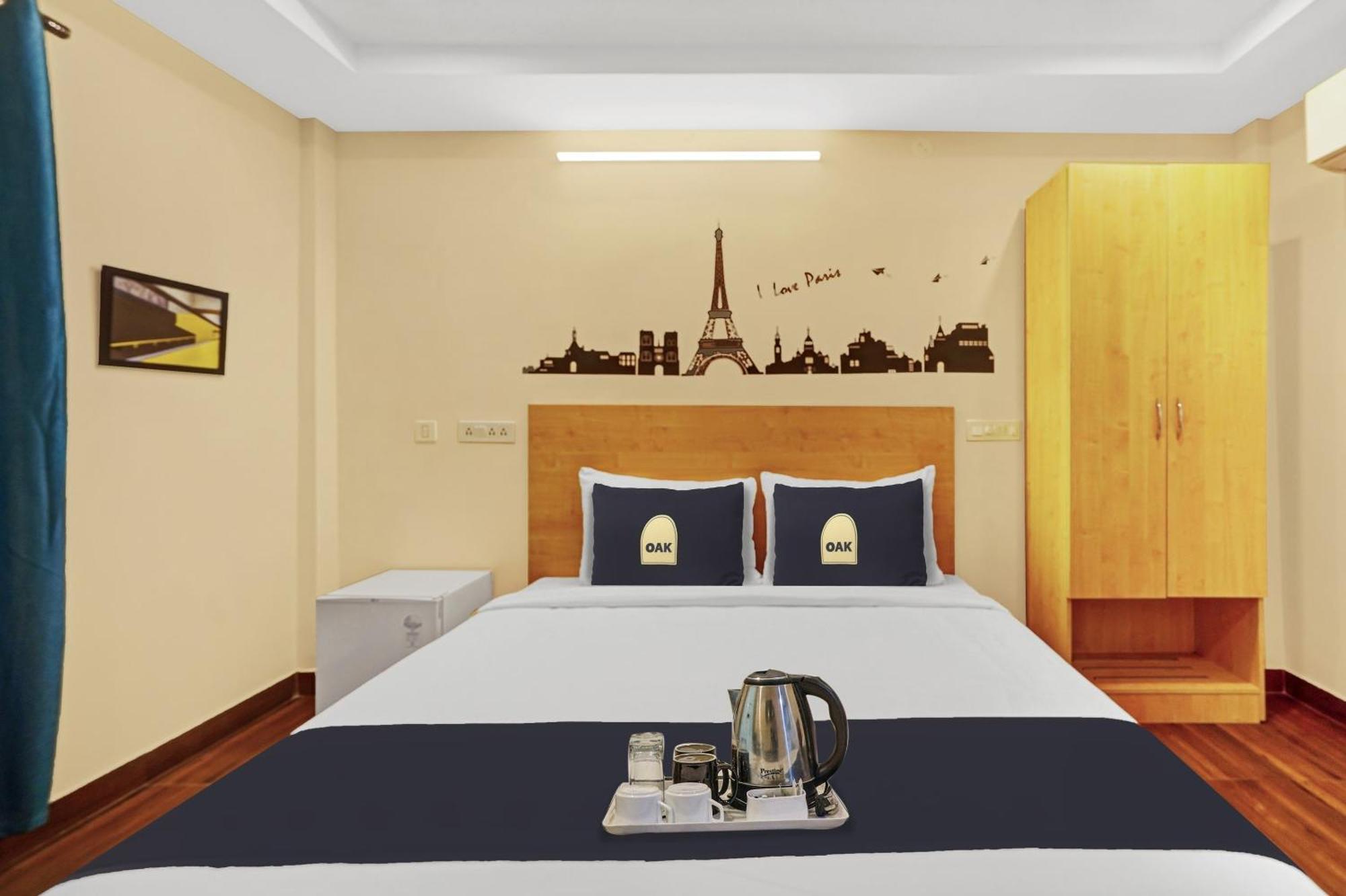 Capital O De Alphabet Kakinada Hotell Exteriör bild